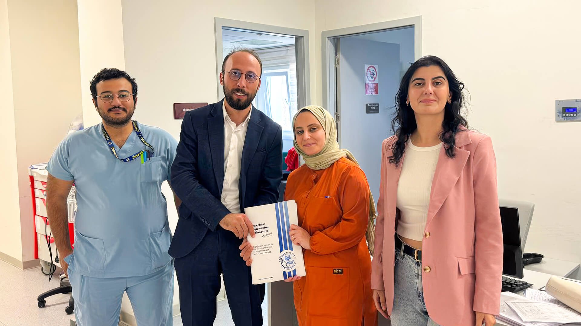 İlhan Varank Hastanesi’nde Sağlık Çalışanlarımızı Ziyaret Ettik