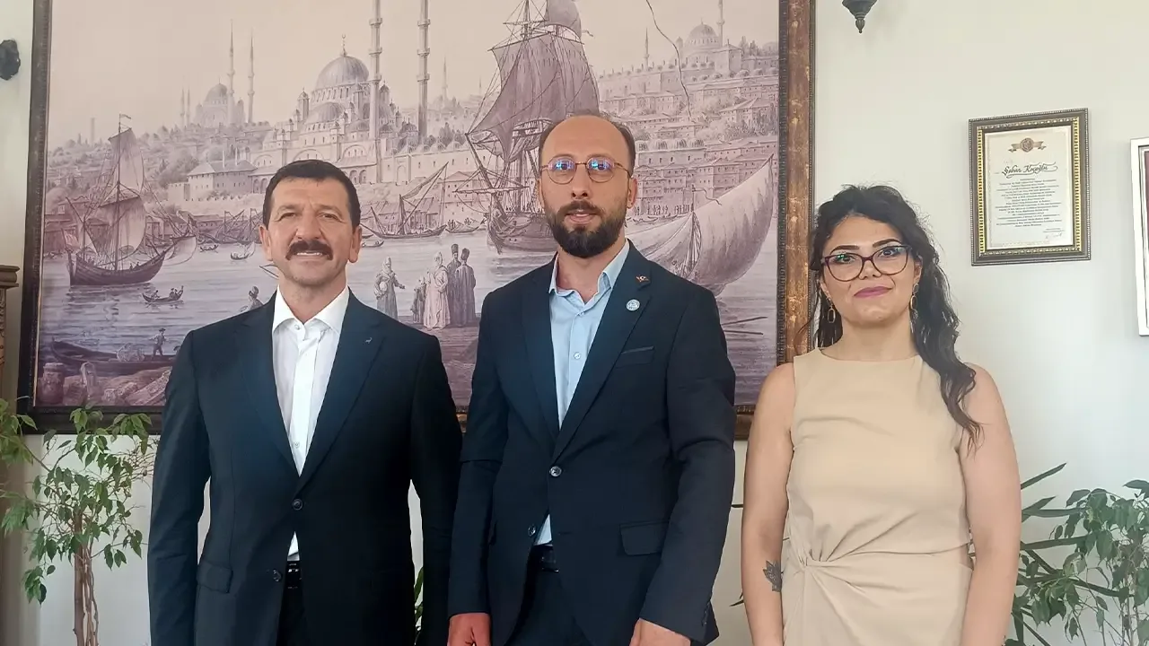 Sendika yönetimi İzmir İl Sağlık Müdürlüğü Personel Hizmetleri Daire Başkanlığı ziyaretinde
