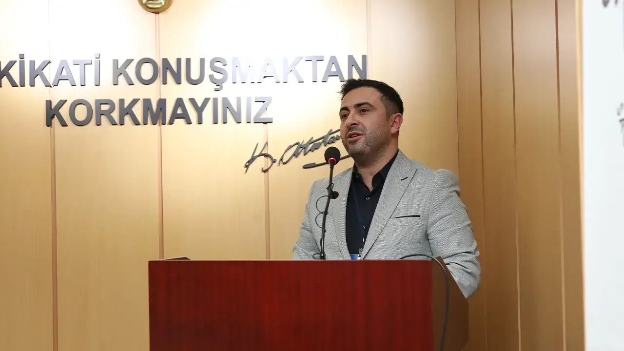 SAĞLIK ÇALIŞANLARININ YILLIK İZİN HAKKI ARTIRILMALIDIR!